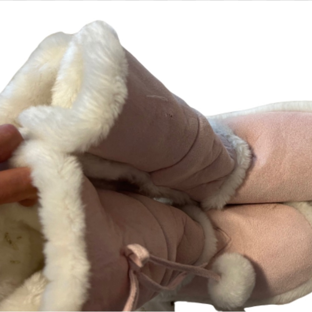 Slippers- life left. Very cute : warm